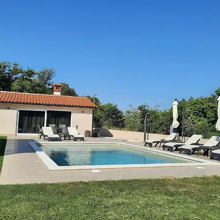Noela Holiday home