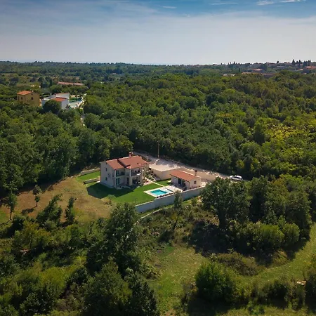 Noela Ferienhaus *