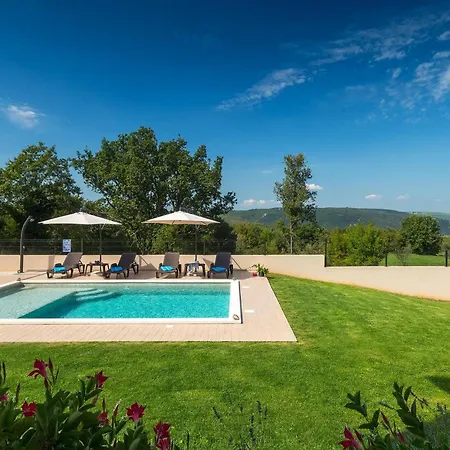 Holiday home Noela *